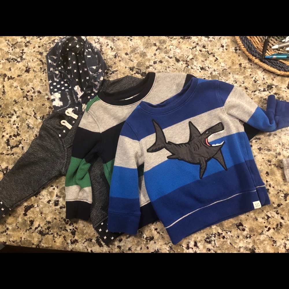 2T Shirts / Pants / Shoes Bundle